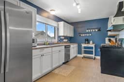 Canyon Lake · Safest Side of Town Upper Level Apt - Image 5