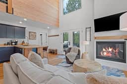 Cloudview Lodge - Image 4