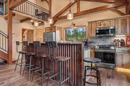 Hot Shot Hideaway - Image 4
