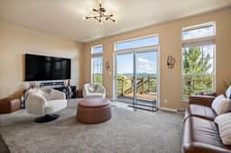 Panorama Peak Mountain Hideaway - Image 4