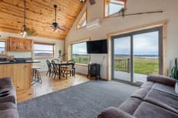 The Angostura Cabin - Image 5