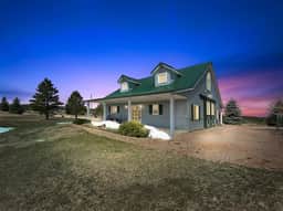 Unique Barn Stay Close to The Hill's - Image 3