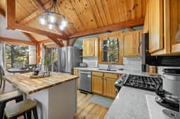 Whispering Pines Cabin - Image 4