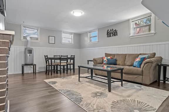 Canyon Lake · Centrally Located 2 BR-1 Bath- Basement Apt - Image 4