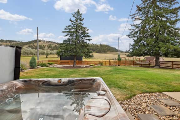 Country House for a City Mouse w/ Hot tub - Image 2