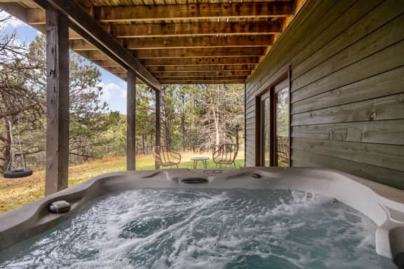 Deadwood Pines Hideaway - Image 2