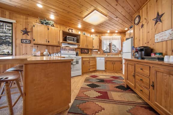 Holliday House w/ Game Room - Image 3