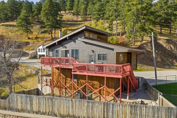 Lead Haven Lodge: Mountain Retreat w/ Hot tub - Image 2