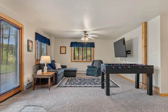 Peaceful Valley Hideaway - Image 5