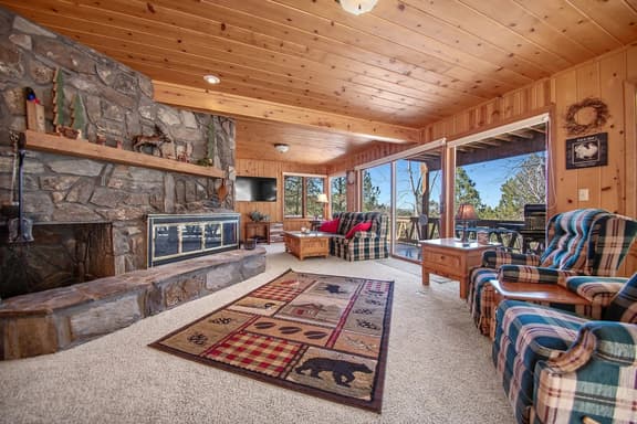 Holliday House w/ Game Room - Image 1