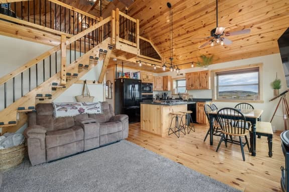 The Angostura Cabin - Image 1