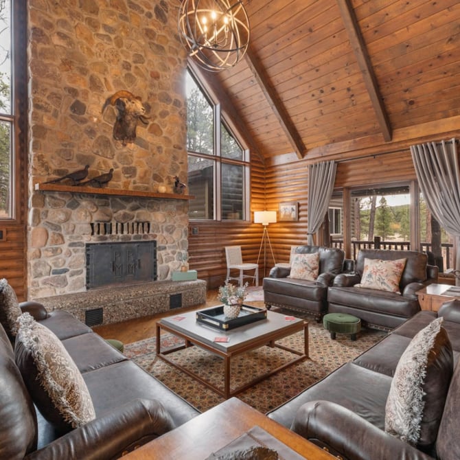 Best Romantic Getaways in the Black Hills